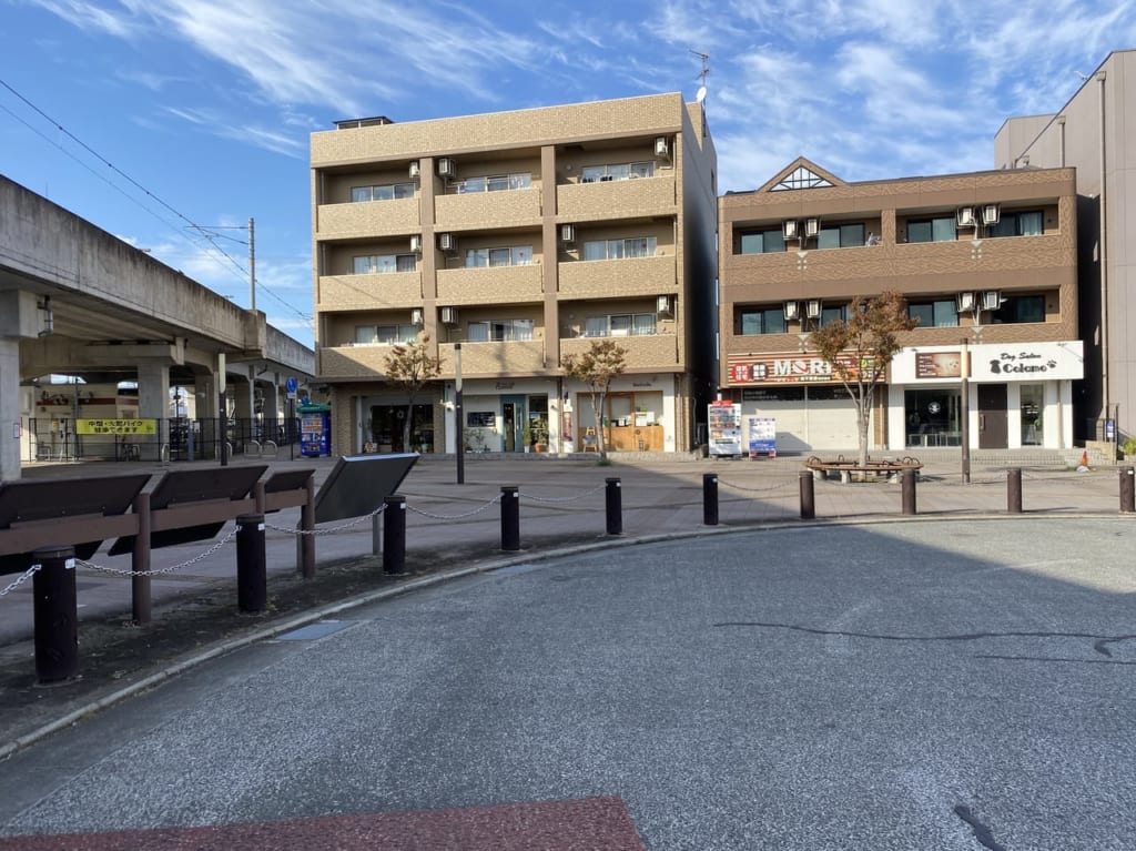 三山木駅ロータリー