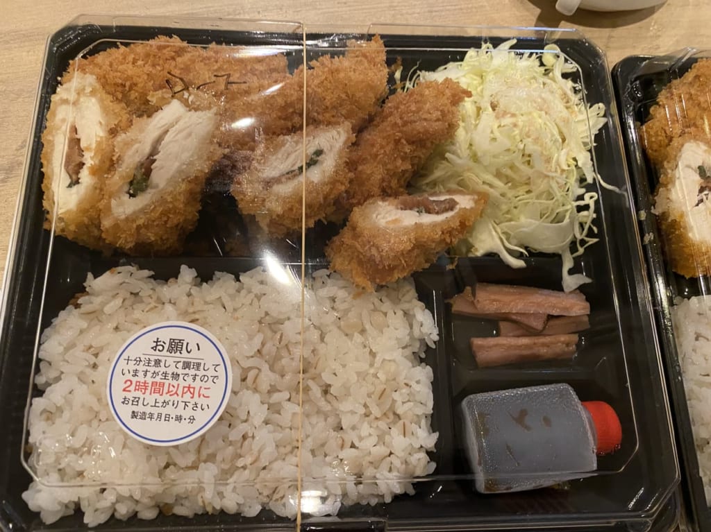 とんかつ弁当