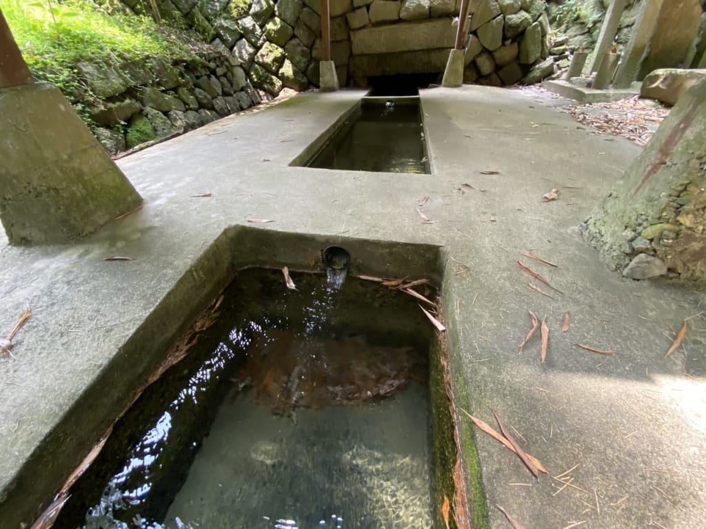 湧き水場