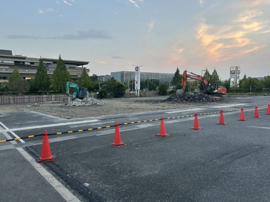 コーナン駐車場