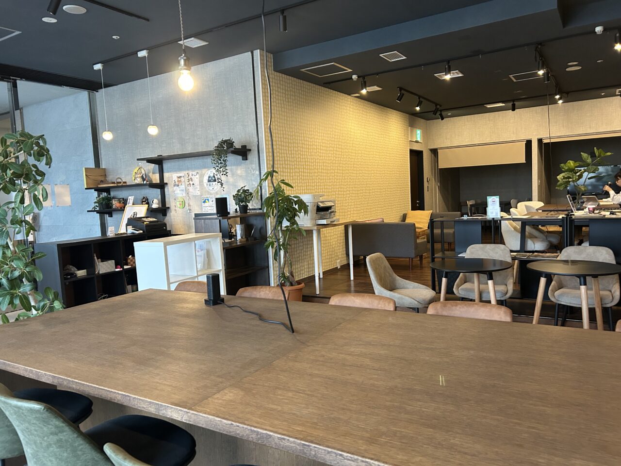ROOM3030店内