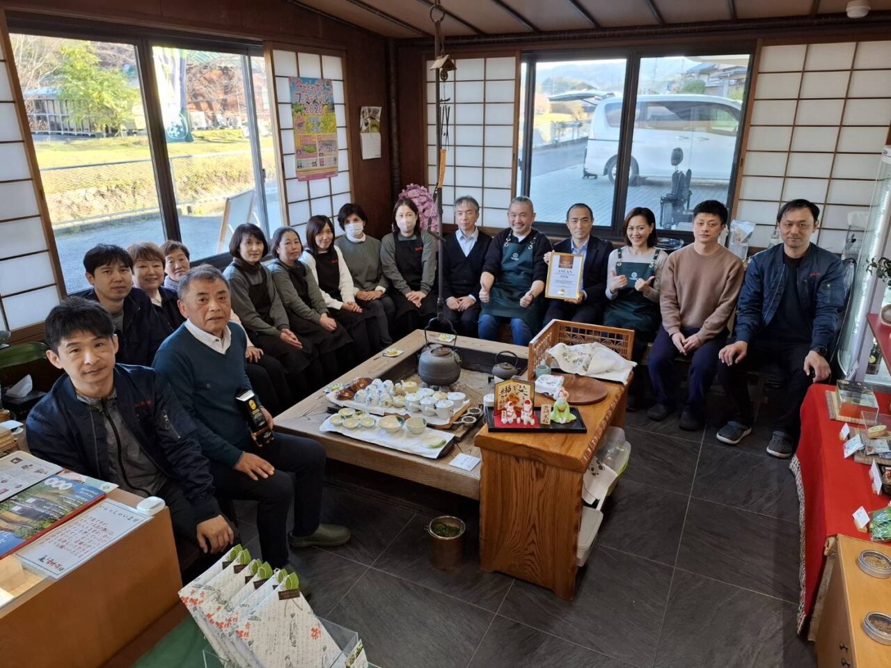 おちゃのメンバー